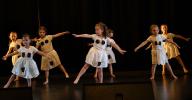 L'éveil à la danse moderne du mercredi au gala de danse juin 2023